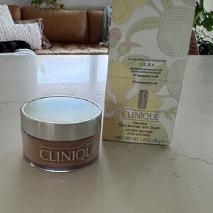 Clinique Blended Face Powder